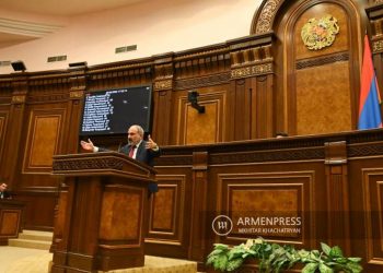 До сих не зафиксировано, чтобы на территории Армении существовали азербайджанские анклавы: Пашинян