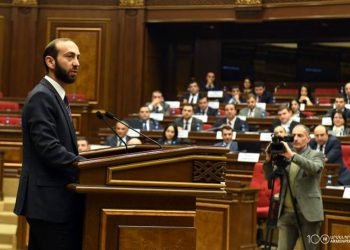 Мы не должны допускать вакуума в переговорном процессе и приветствуем все усилия: Мирзоян о посредничестве ЕС и РФ