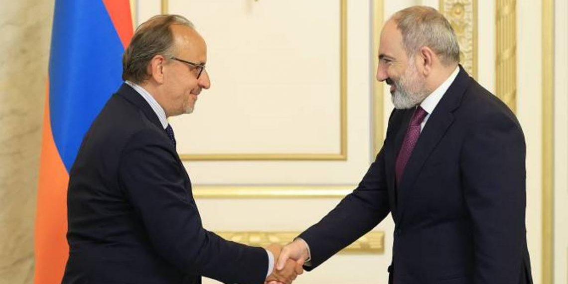 Премьер-министр Пашинян принял исполнительного директора Международного альянса по защите наследия в зонах конфликтов