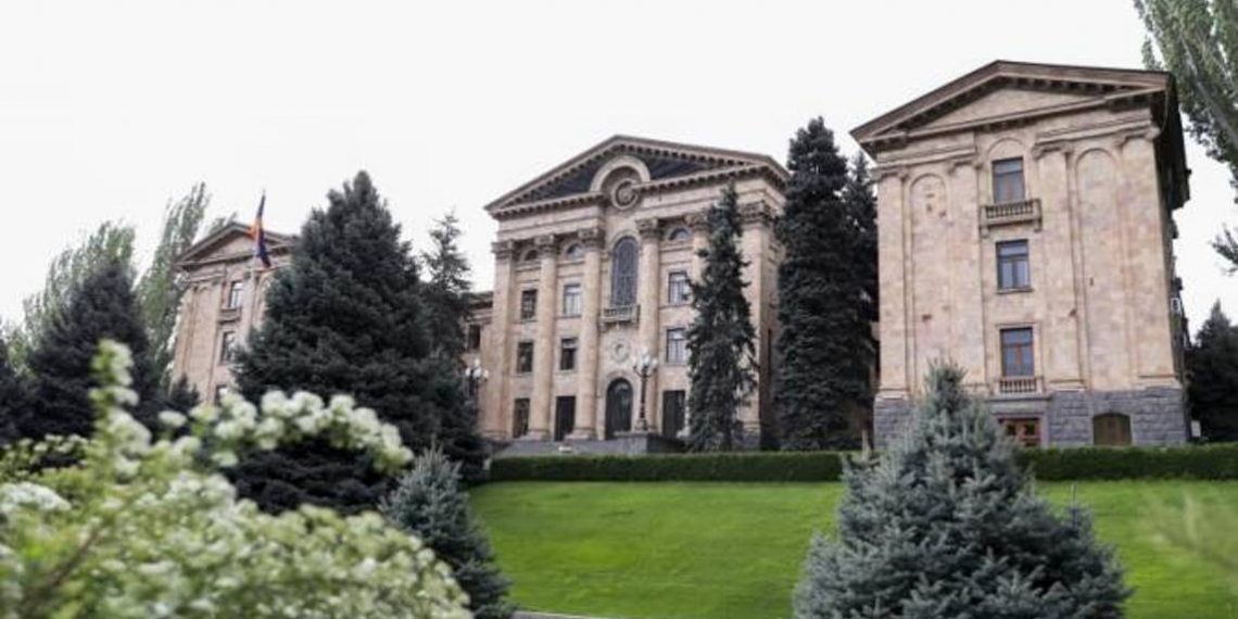 Будет созвано внеочередное заседание НС