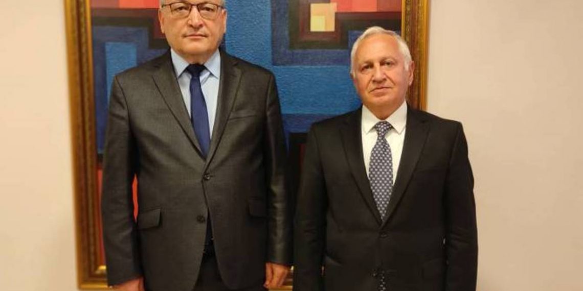 Делегация во главе с председателем НС Арцаха встретилась с послом Армении в Ливане