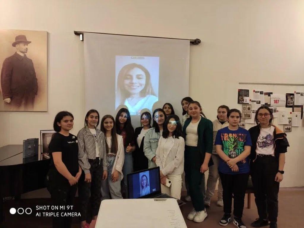 Десять школ Еревана приняли участие в образовательной программе, посвященной Геноциду армян