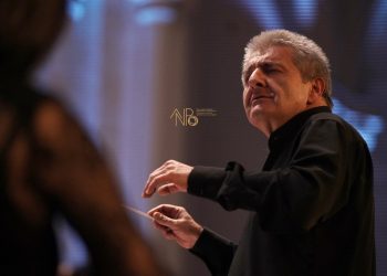 В Ереване отметили 65-летие известного дирижера и пианиста Ваагна Папяна