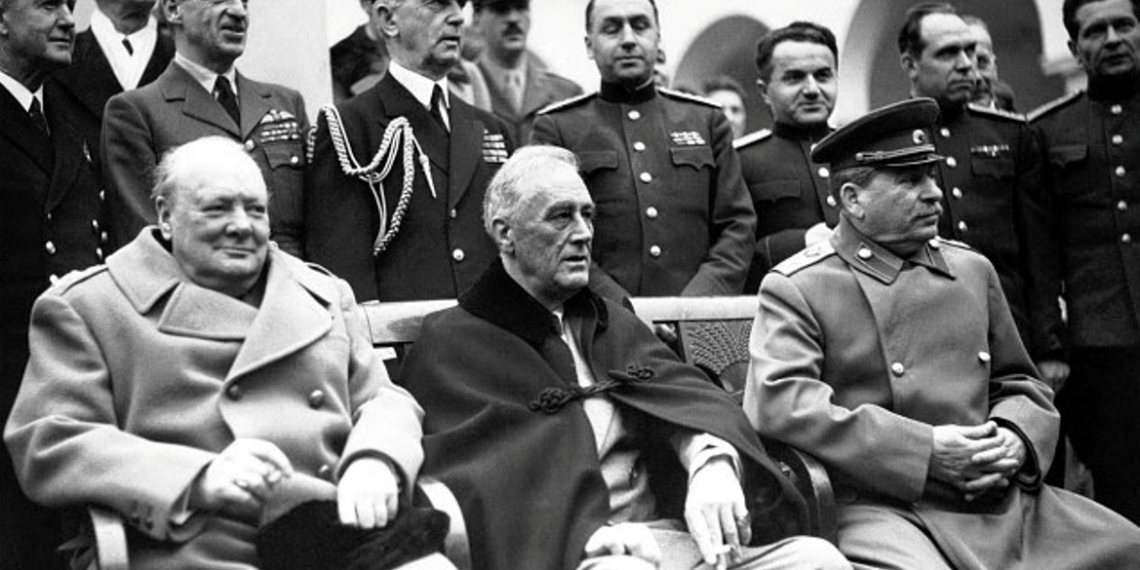 В Ереване состоялась премьера фильма  «Две судьбы маршала Худякова»