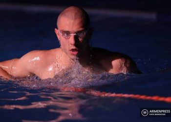 Пловец Артур Барсегян занял 50-е место на чемпионате мира