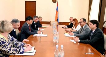 Министр финансов Армении принял делегацию во главе с вице-президентом АБР