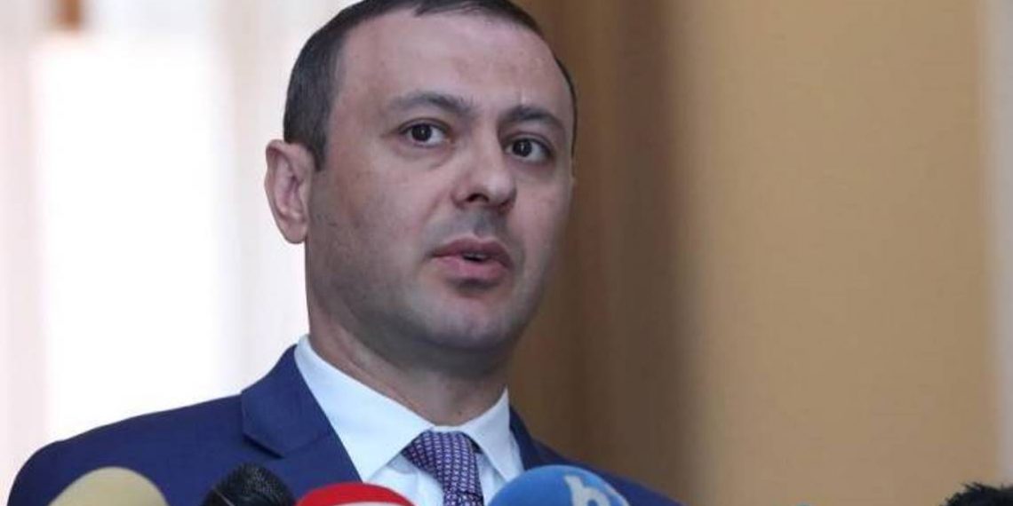 Азербайджан делает заявления, не соответствующие содержанию переговоров: Армен Григорян