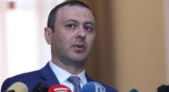 Азербайджан делает заявления, не соответствующие содержанию переговоров: Армен Григорян