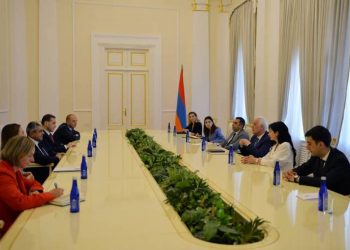 Президент Армении принял генерального секретаря ВТО ООН Зураба Пололикашвили