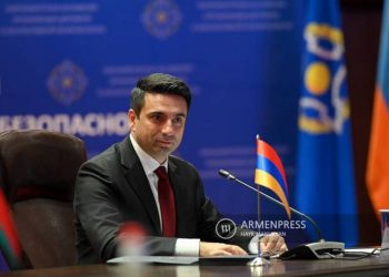 Призываем руководство Азербайджана не торпедировать своей воинственной риторикой шаги по установлению мира: Симонян