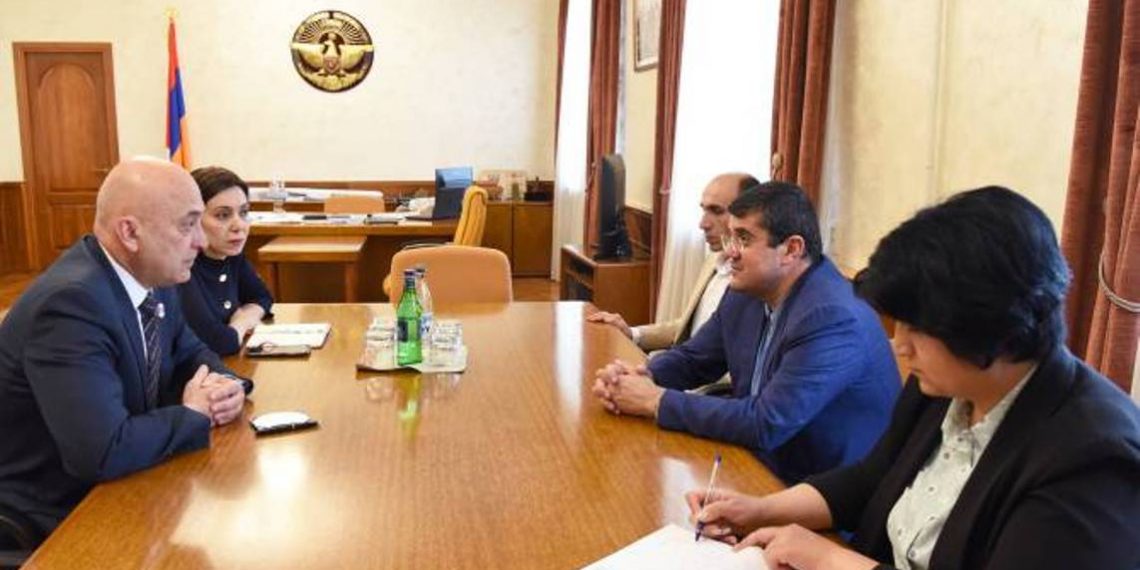 Президент Республики Арцах принял делегацию ВАБС