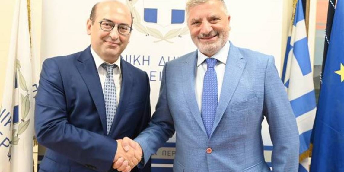 Посол Армении в Греции обсудил с губернатором Аттики вопросы развития децентрализованного сотрудничества