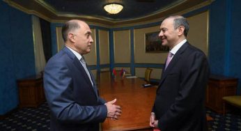 Александр Вольфович пригласил секретаря Совбеза Армении Армена Григоряна с официальным визитом в Беларусь