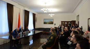 Президент Армении Ваагн Хачатурян встретился с представителями армянской общины России