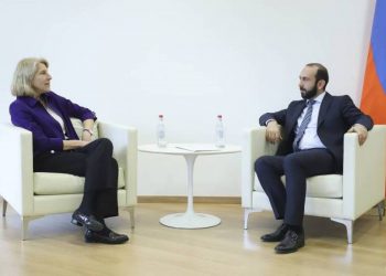 Арарат Мирзоян проинформировал помощника госсекретаря США об армяно-турецких отношениях