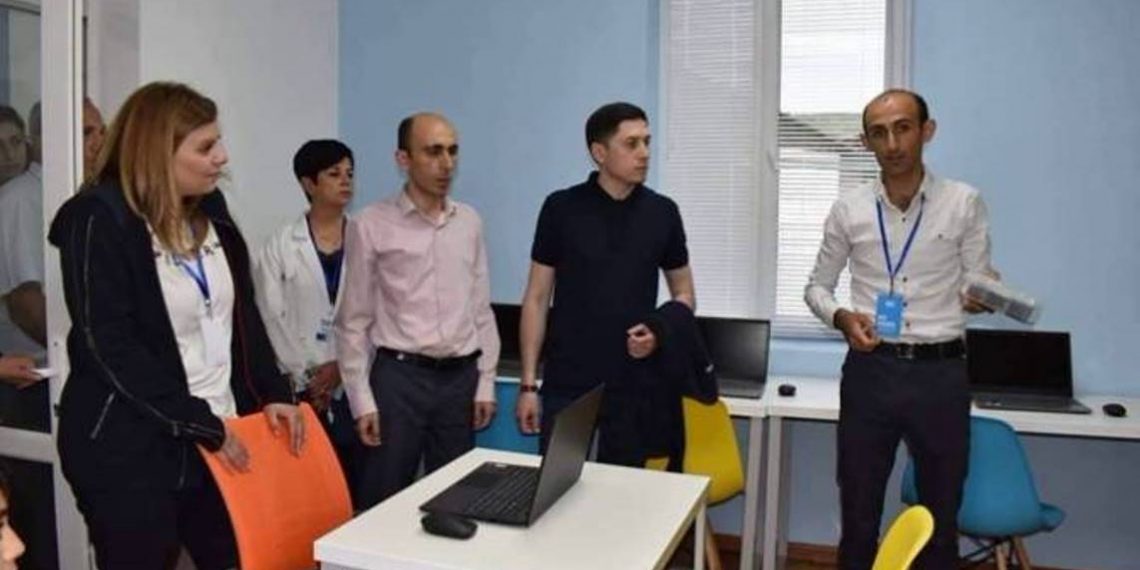 Артак Бегларян приветствовал запуск техношколы «Мунк» в Ахорти