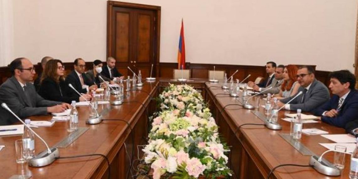 Министр финансов провел рабочую встречу с делегацией во главе с главой миссии МВФ в Армении
