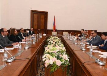 Министр финансов провел рабочую встречу с делегацией во главе с главой миссии МВФ в Армении