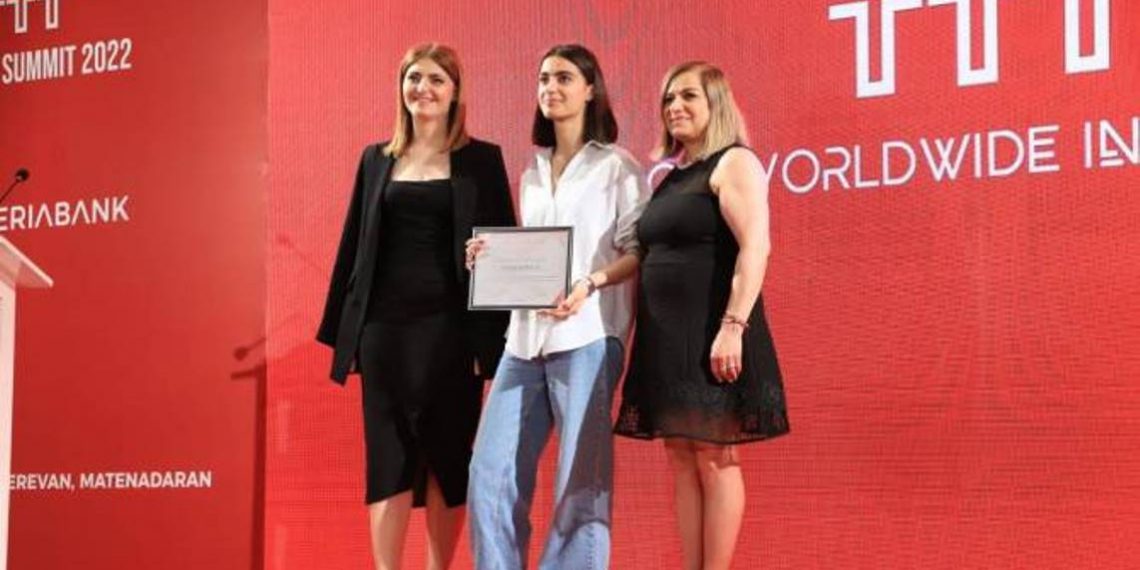 Информационное агентство «Арменпресс» удостоено благодарственной грамоты за сотрудничество с Orion