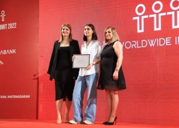 Информационное агентство «Арменпресс» удостоено благодарственной грамоты за сотрудничество с Orion