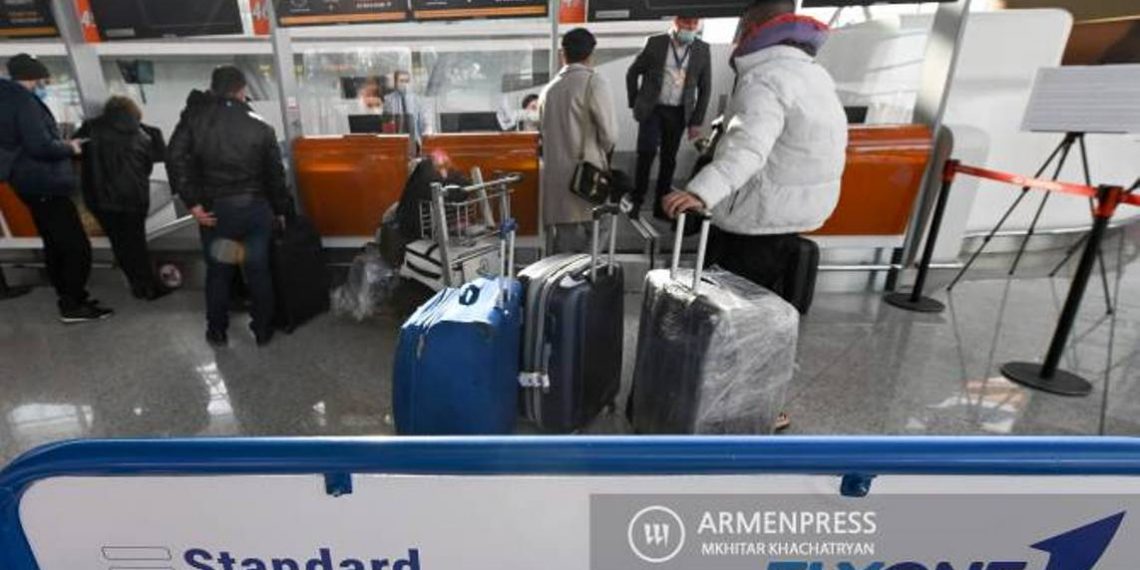 Число пассажиров авиакомпании «FLYONE ARMENIA» превысило 100 000