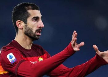 Переход Генриха Мхитаряна затягивается, он будет представлен на следующей неделе