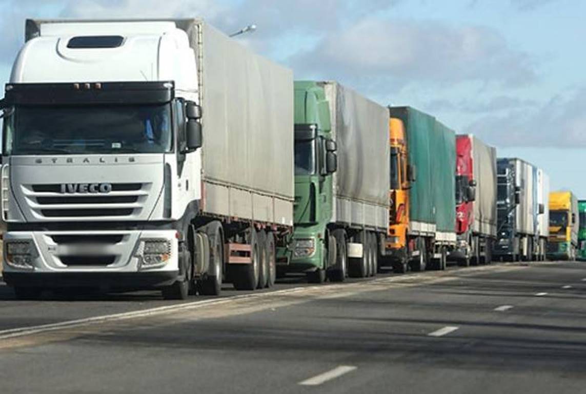 Ситуацию на КПП Верхний Ларс можно исправить, обеспечив отсутствие очередей грузовых машин: министр экономики Армении