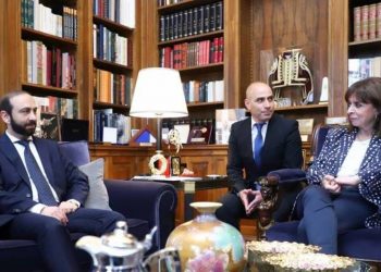 Министр иностранных дел Армении встретился с президентом Греции