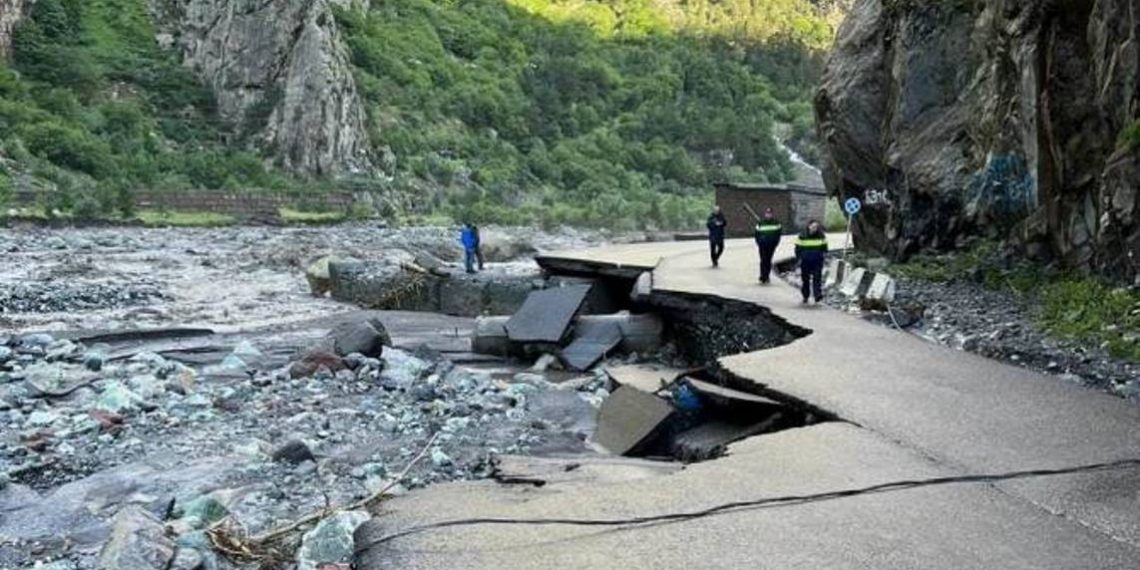 Ларс закрыт из-за сильных дождей и обильных осадков: пресс-секретарь Министерства ТУИ