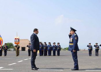 Министр обороны присутствовал на посвященном 30-летию формирования авиации ВС торжественном мероприятии