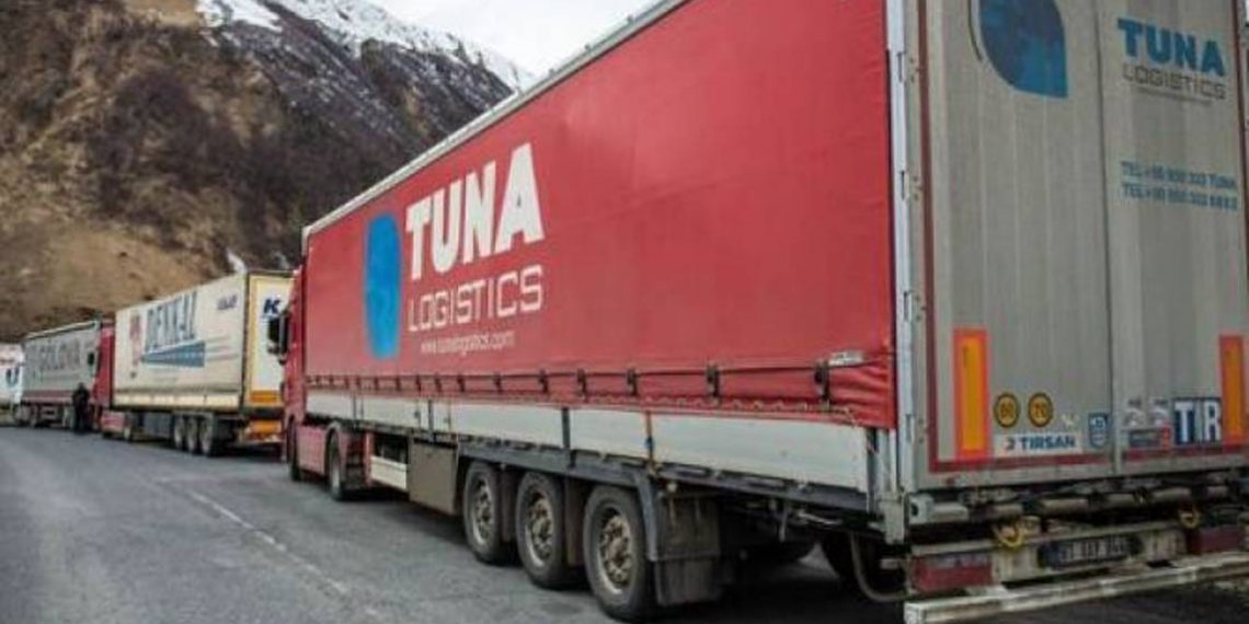 Движение в Верхнем Ларсе возобновлено: дорога открыта