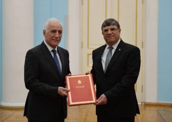 Посол Туниса вручил президенту Армении верительные грамоты