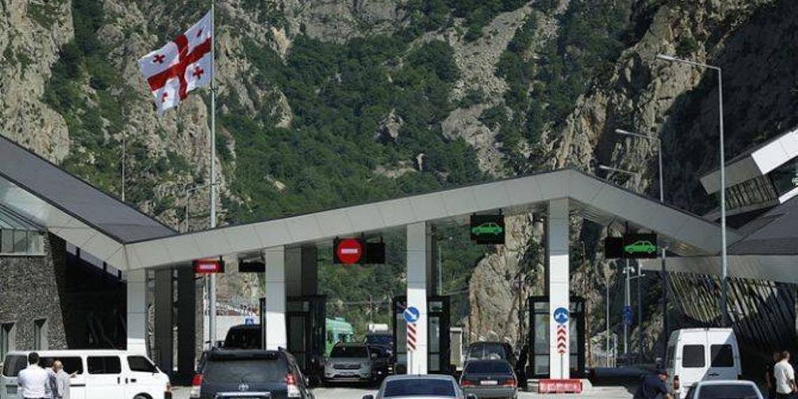 Автодорога Степанцминда-Ларс открыта для всех типов транспортных средств