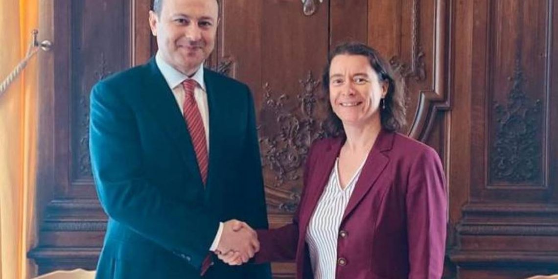 Секретарь Совета безопасности Армении провел встречу с дипломатическим советником президента Франции