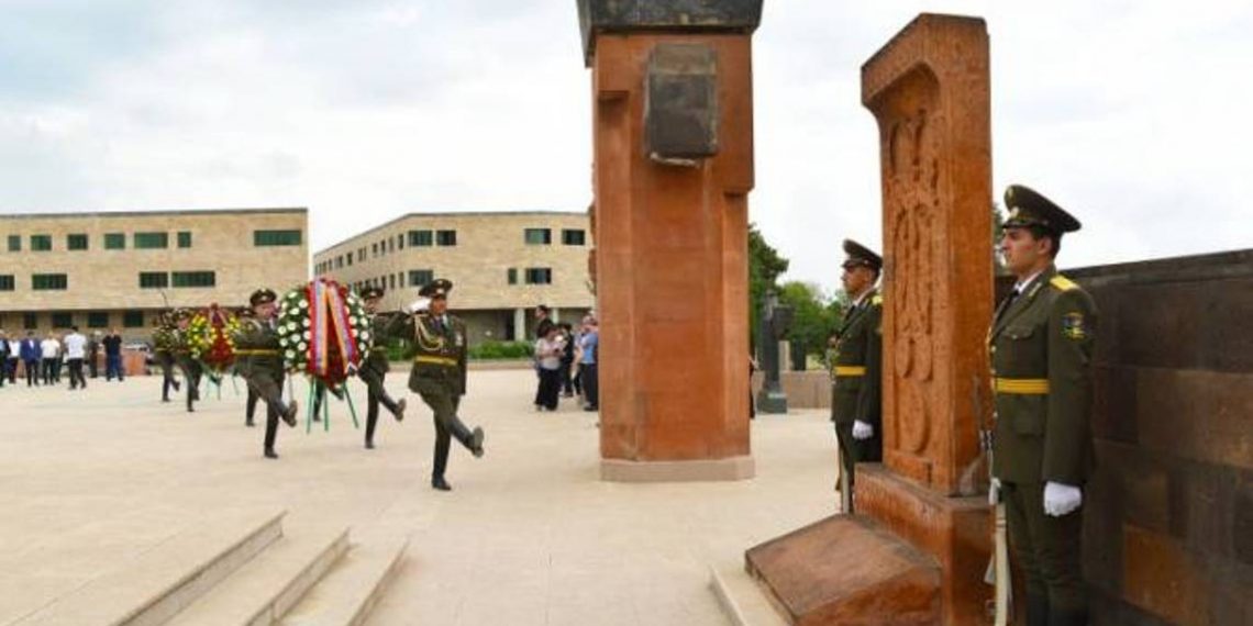 Президент Арцаха воздал дань уважения памяти погибших за Родину и без вести пропавших воинов-освободителей