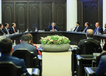 Правительство утвердило программы среднесрочных расходов на 2023-2025 гг. и снижения госдолга на 2022-2026 гг.