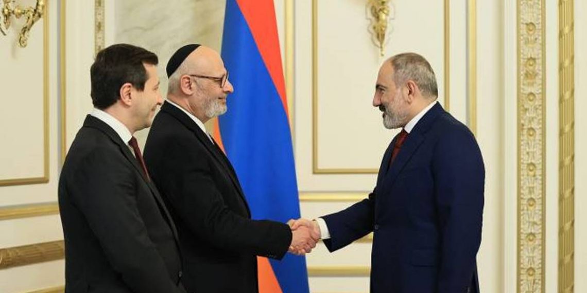 Премьер-министр Армении принял посла Израиля в Армении