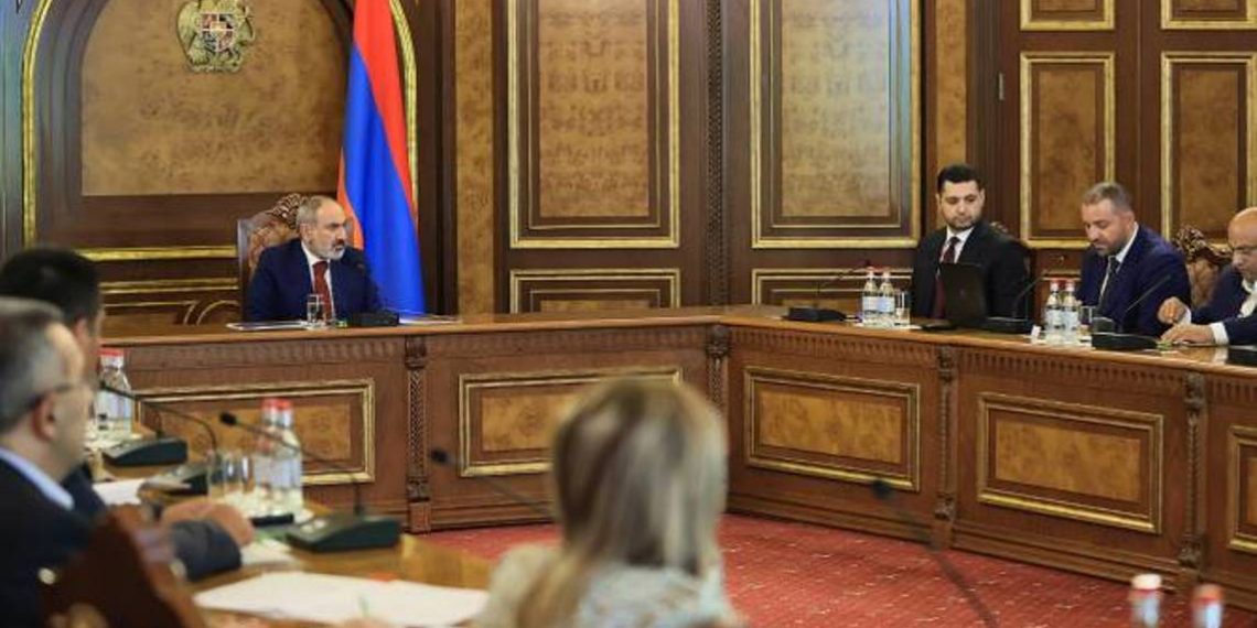 Под председательством премьер-министра Никола Пашиняна обсуждены вопросы проведения земельных реформ
