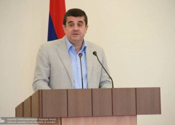 Президент Арцаха выступил с ежегодным посланием к Национальному собранию