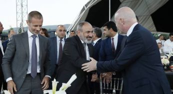 Премьер-министр Армении принял президента ФИФА