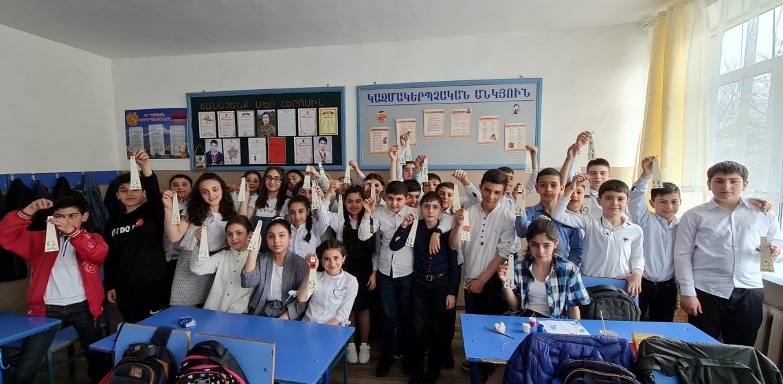 Образовательная программа «Зардагир» представляет детям армянское орнаментальное письмо и миниатюру