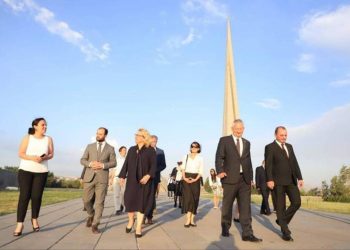 Федеральный министр экономического сотрудничества и развития Германии посетила Мемориальный комплекс Геноцида армян