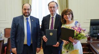 Акира Ишияма и Салпи Агаракян за гуманитарную деятельность награждены грамотами премьер-министра Армении
