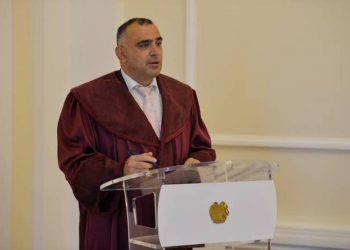 В резиденции президента Армении состоялась церемония приведения судей к присяге