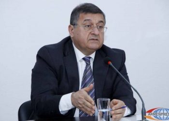 Решениями ВСС полномочия Гагика Джангиряна и Липарита Меликджаняна считаются прекращенными