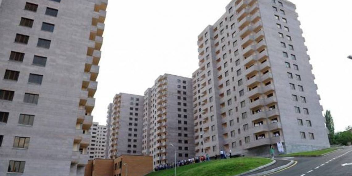 Национальное Собрание приняло проект предоставления квартиры в Ереване офицерам, окончившим военное учебное заведение