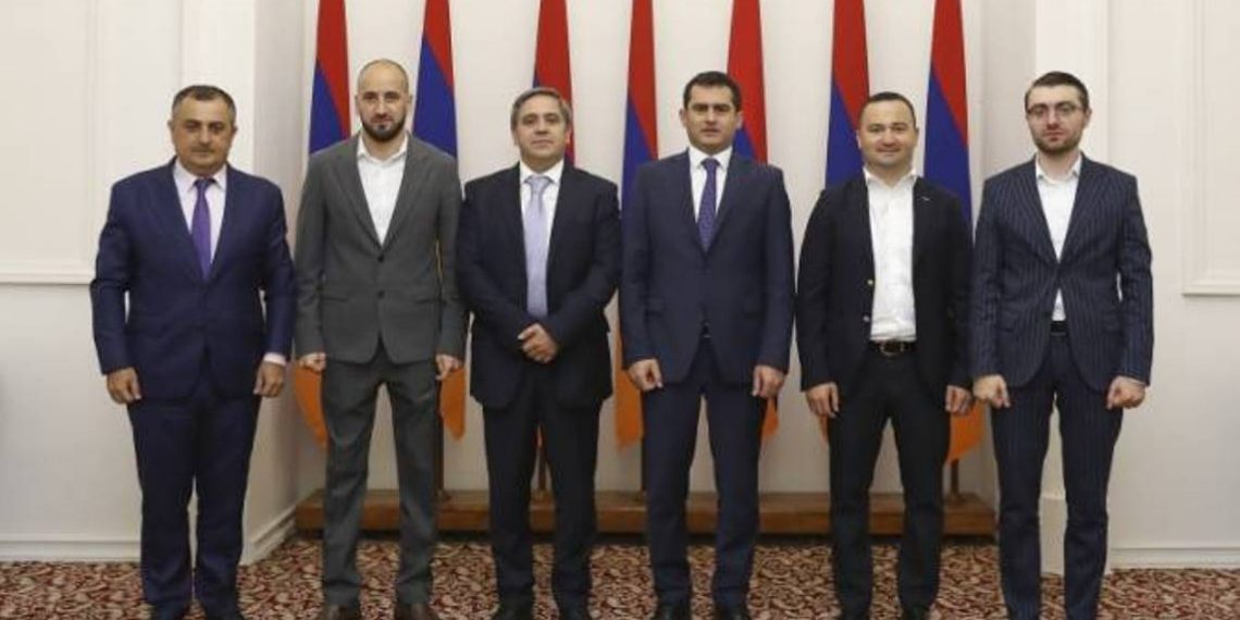 Акоп Аршакян и глава Всеармянской молодежной футбольной ассоциации обсудили перспективы развития армянского футбола