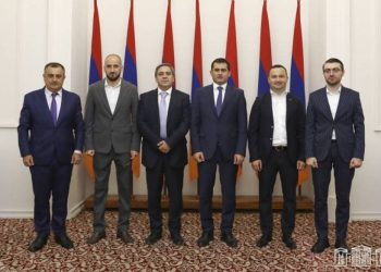 Акоп Аршакян и глава Всеармянской молодежной футбольной ассоциации обсудили перспективы развития армянского футбола