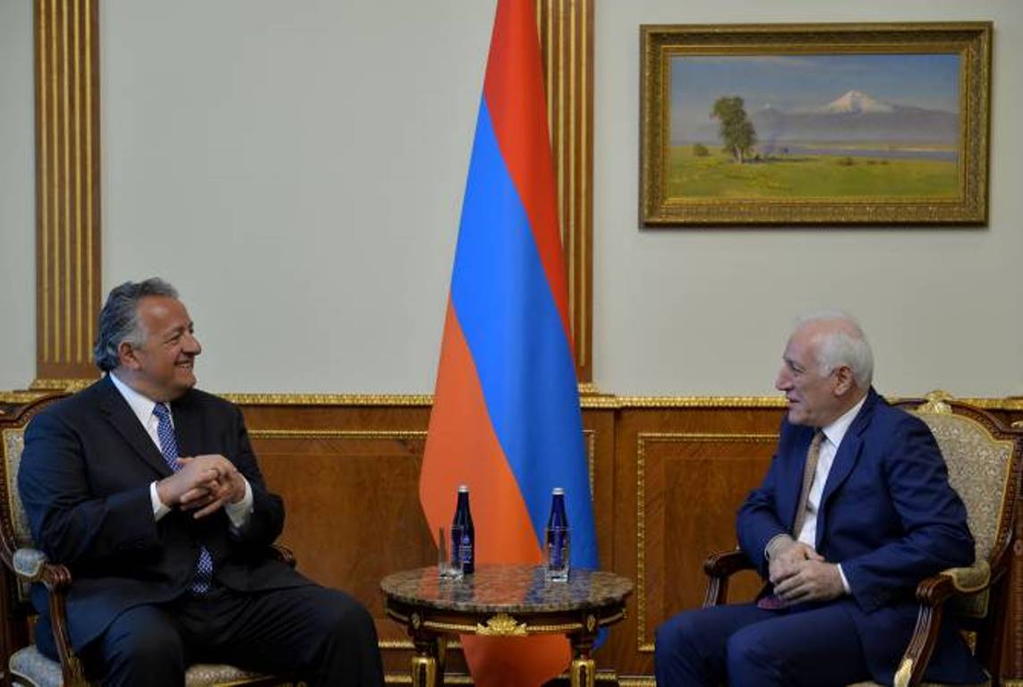 Президент Армении и Нубар Афеян обсудили перспективы развития образования и науки в Армении