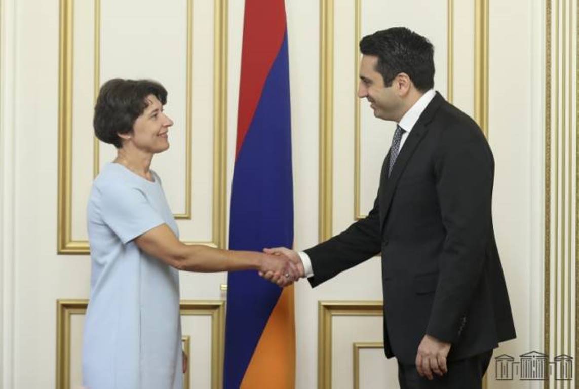Спикер НС Армении на встрече с Риной Калюранд назвал «чрезвычайно тревожным» визит спикера парламента Эстонии в Шуши